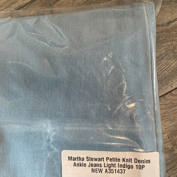 NWT MARTHA STEWART ZIP ANKLE JEANS LIGHT INDIGO - Picture 12 of 14